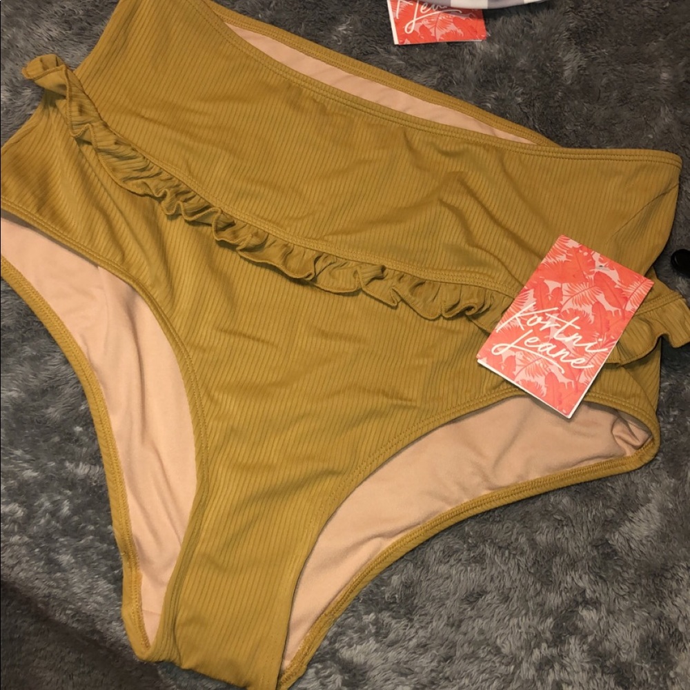 KJ Ribbed Bronze Mid Ruffle